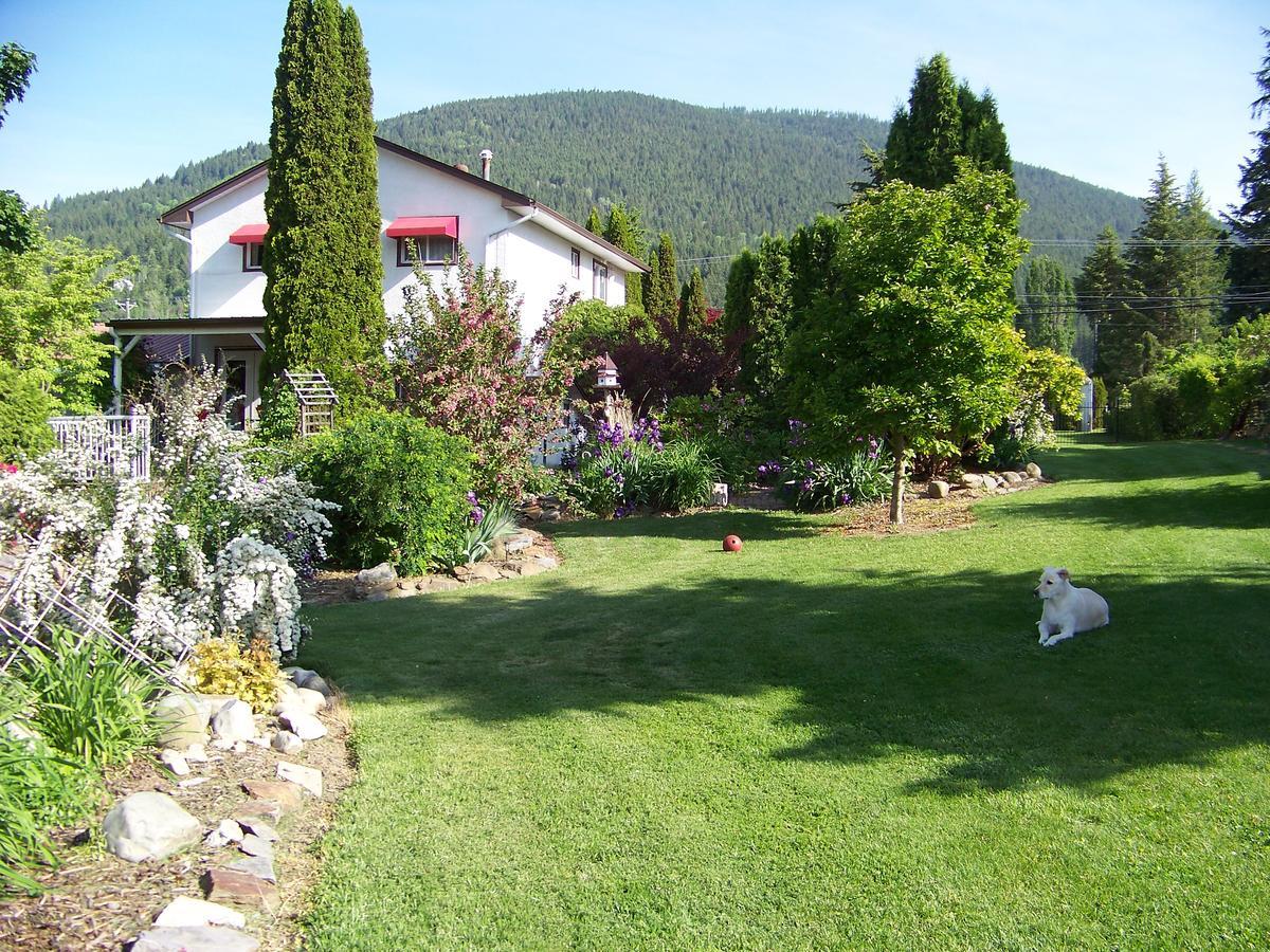 Bavarian Orchard Motel เครสตัน ภายนอก รูปภาพ